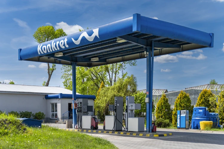 KONKRET Sp. z o.o. Hurtowa sprzedaż i transport paliw